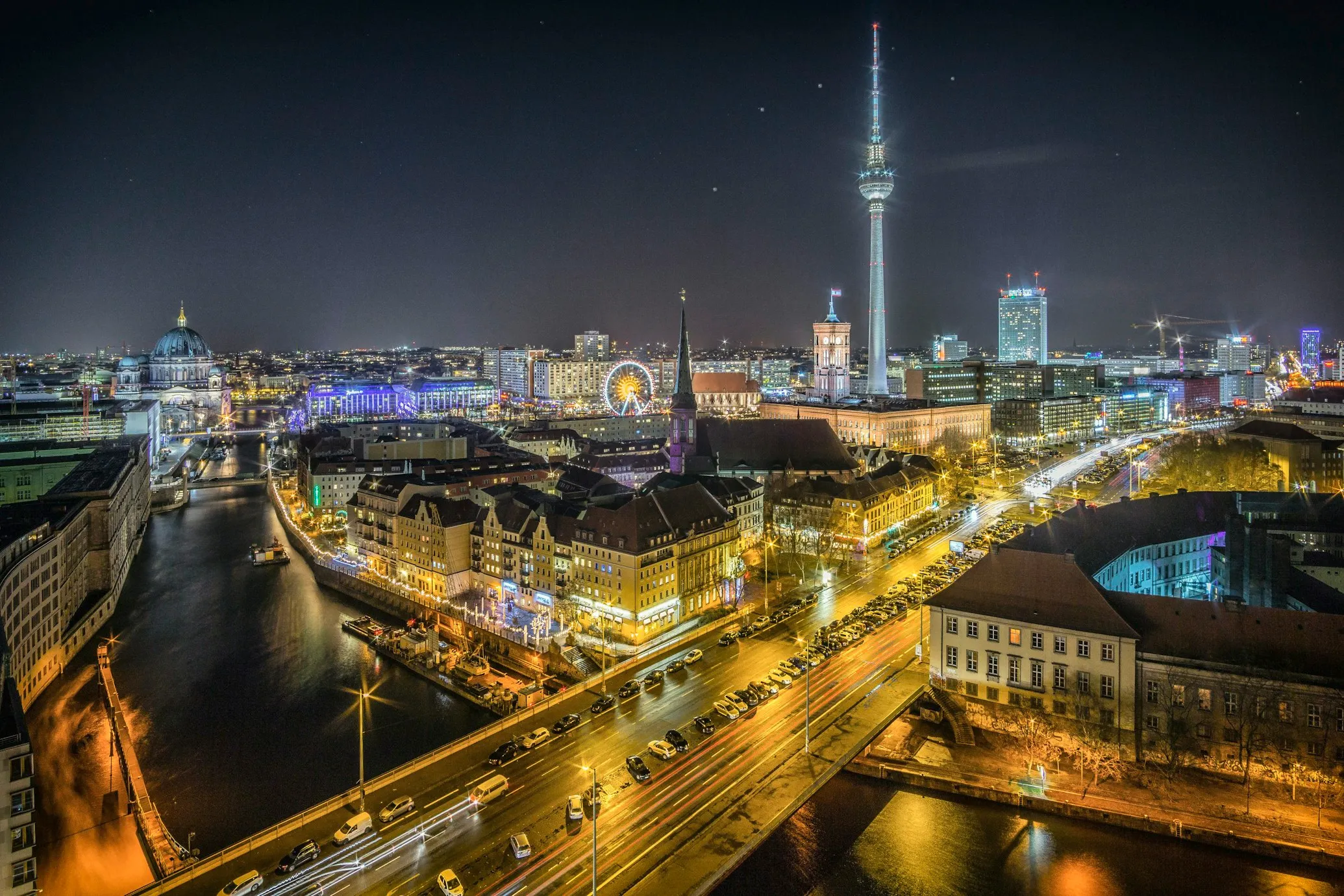 ul. Próżna 8, 00-107 Warszawa, Poland